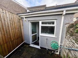 Photo 18- click for photo gallery